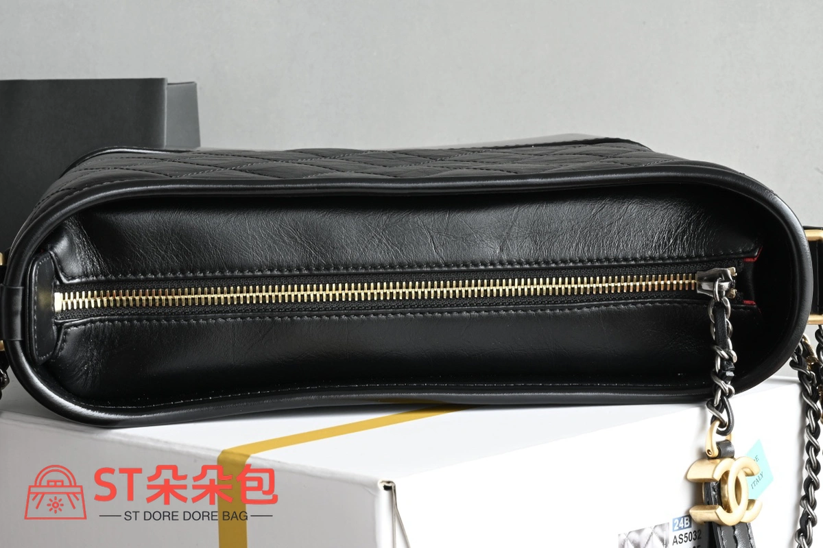 高仿香奈兒/Chanel Gabrielle Hobo斜挎包 黑色 6 高仿香奈兒/Chanel Gabrielle Hobo斜挎包 黑色