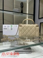 高仿香奈兒/Chanel  Vanity Case 米白色 化妝包/首飾盒包：圖片 3