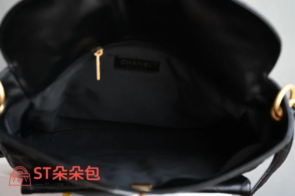 高仿香奈兒/Chanel 19系列 19 Flap Bag 黑色翻蓋式菱格紋肩包：圖片 10