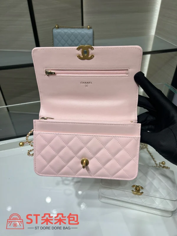 高仿香奈兒/Chanel 19 Bag 19 Flap鏈條斜挎包粉色：圖片 8