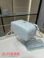 高仿香奈兒/Chanel Classic Flap迷你菱格紋化妝包淺藍色：圖片 5