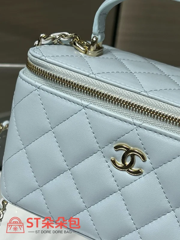 高仿香奈兒/Chanel Classic Flap迷你菱格紋化妝包淺藍色：圖片 7