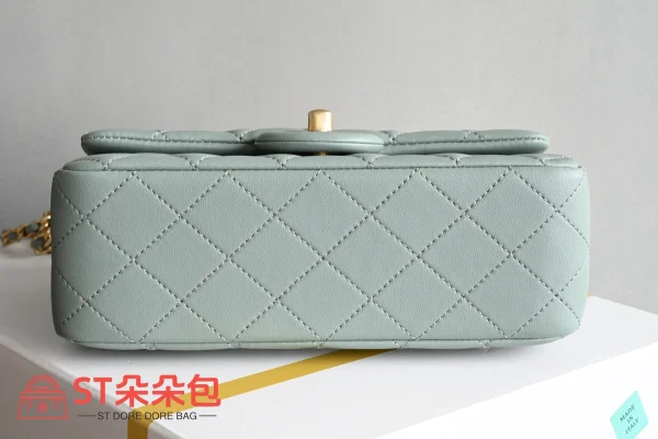 高仿香奈兒/Chanel Classic Flap Mini Wallet on Chain 方胖子 淺藍色：圖片 4