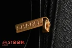 高仿香奈兒/Chanel Classic Flap 經典菱格紋黑色蓋鏈斜挎肩背包：圖片 9