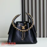 高仿香奈兒/CHANEL 25C Hobo 肩背包｜黑金魚子醬小牛皮：圖片 2