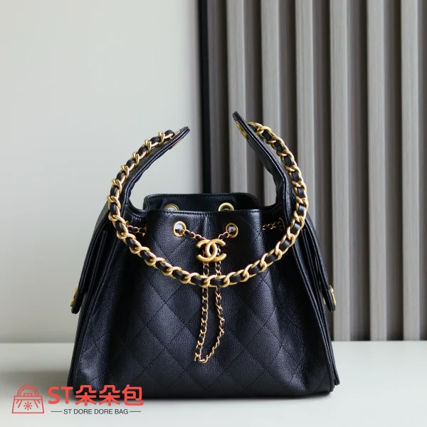 高仿香奈兒/CHANEL 25C Hobo 肩背包｜黑金魚子醬小牛皮：圖片 2