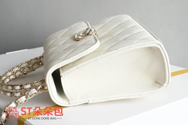 高仿香奈兒/Chanel Classic Flap 經典flap系列 迷你翻蓋鏈條手提單肩包：圖片 5