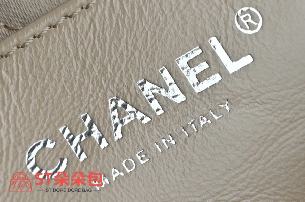 高仿香奈兒/Chanel 經典系列菱格紋鏈條斜挎包米色：圖片 9