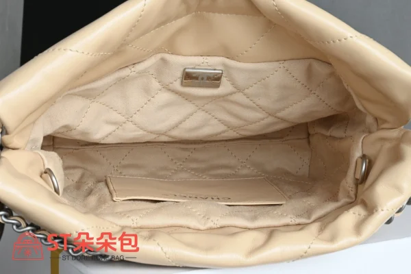 高仿香奈兒/Chanel 經典系列菱格紋鏈條斜挎包米色：圖片 10