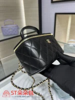 高仿香奈兒/Chanel Vanity 菱格紋黑色皮質鏈條手提化妝包：圖片 7