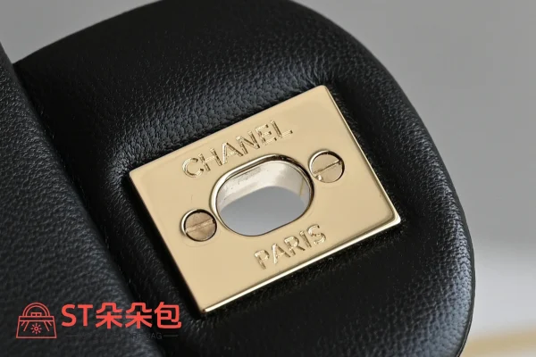高仿香奈兒/Chanel Classic Flap Mini 黑色帶手柄菱形格紋翻蓋包：圖片 8