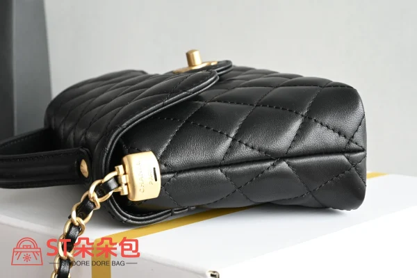 高仿香奈兒/Chanel Classic Collection 黑色 Flap肩背包：圖片 5