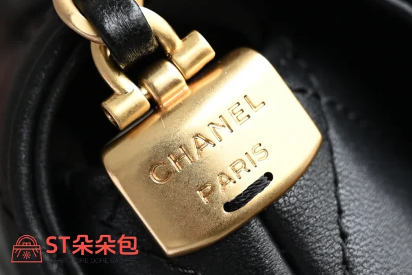 高仿香奈兒/Chanel Classic Collection 黑色 Flap肩背包：圖片 6