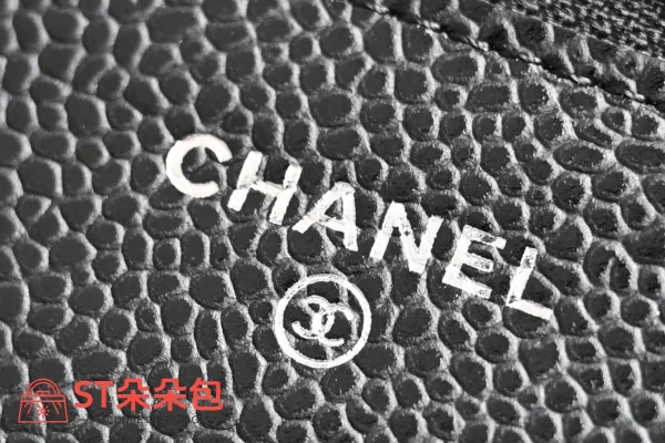 高仿香奈兒/Chanel WOC 黑色鏈條錢包斜挎包：圖片 7