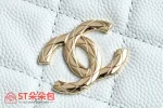 高仿香奈兒/Chanel Classic Collection 經典系列 菱格紋手提肩背包 米白色：圖片 7