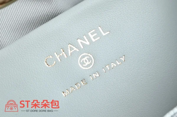 高仿香奈兒/Chanel Classic Collection 經典系列 菱格紋手提肩背包 米白色：圖片 9