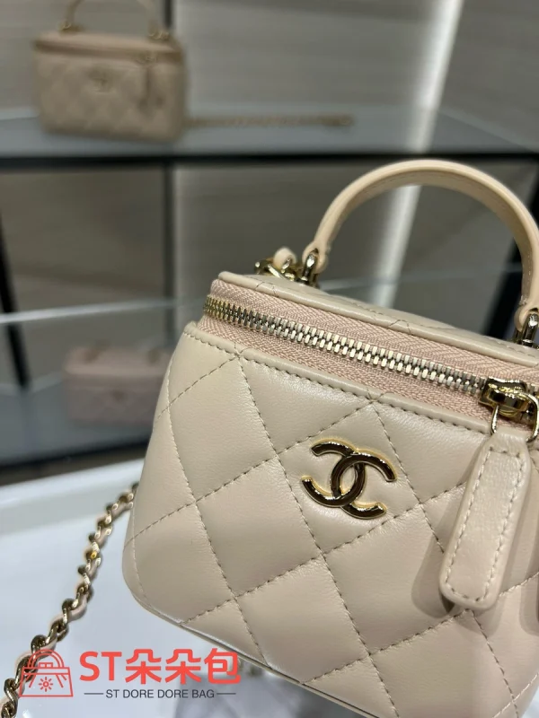 高仿香奈兒/Chanel Vanity Case 迷你方盒形拉鏈杏色化妝包：圖片 5