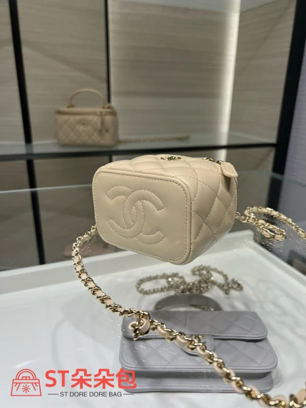 高仿香奈兒/Chanel Vanity Case 迷你方盒形拉鏈杏色化妝包：圖片 6