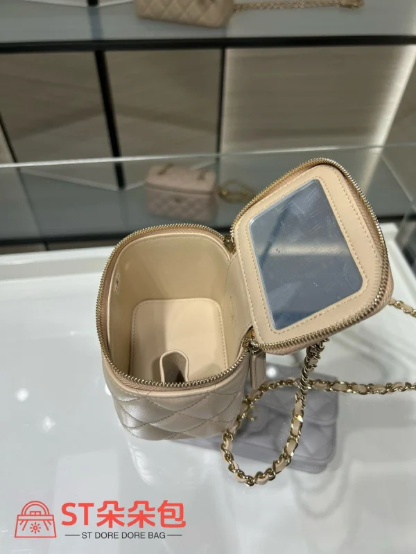 高仿香奈兒/Chanel Vanity Case 迷你方盒形拉鏈杏色化妝包：圖片 9