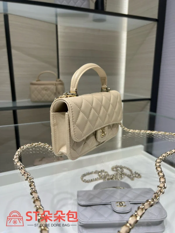 高仿香奈兒/Chanel Classic Flap 經典迷你帶手柄米白色單肩包：圖片 4