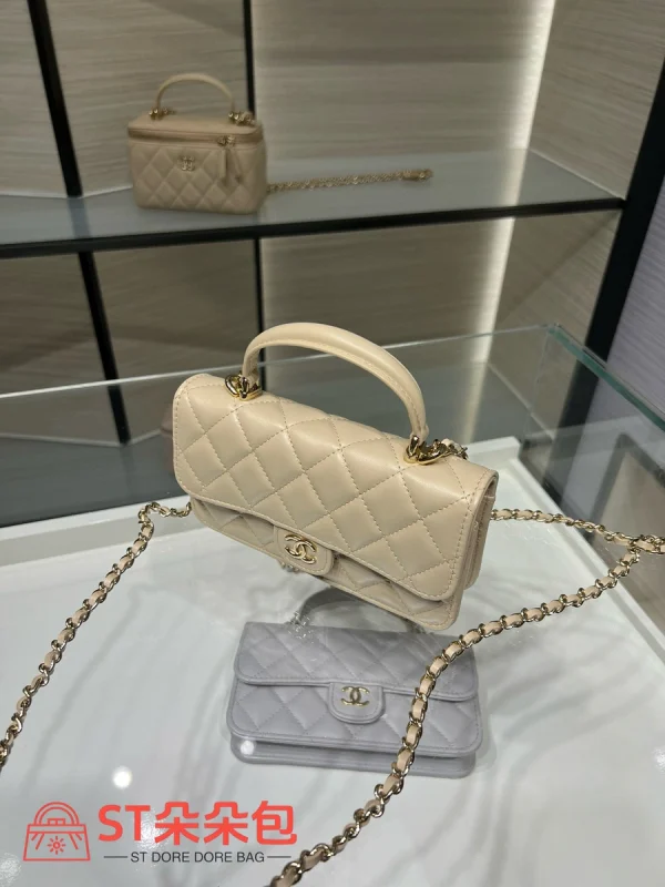 高仿香奈兒/Chanel Classic Flap 經典迷你帶手柄米白色單肩包：圖片 5