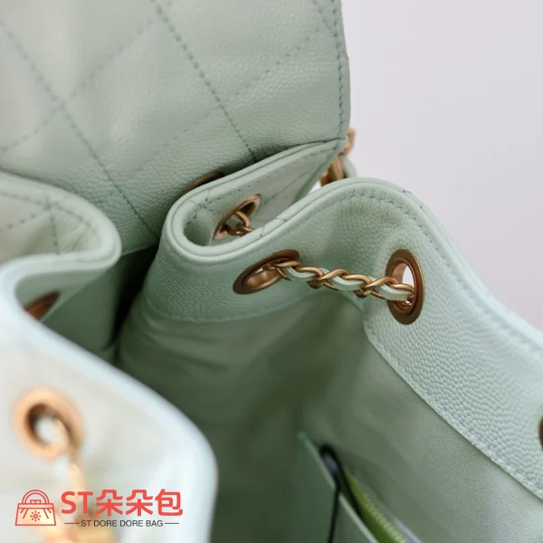 高仿香奈兒/CHANEL 25C Hobo 肩背包｜魚子醬小牛皮淺綠：圖片 8