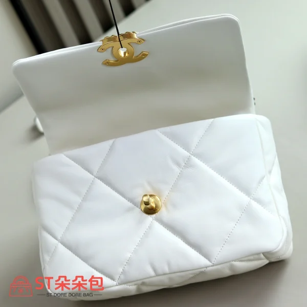 高仿香奈兒/Chanel 19 小號肩背包｜白色山羊皮×混搭金鈀金五金：圖片 7