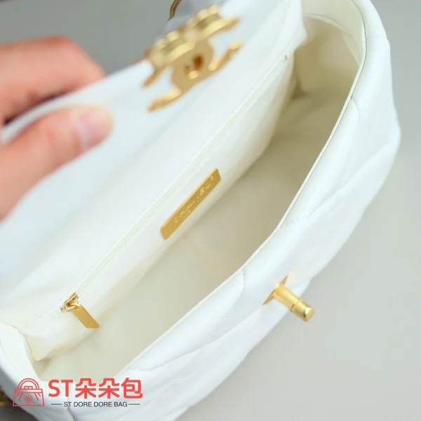 高仿香奈兒/Chanel 19 小號肩背包｜白色山羊皮×混搭金鈀金五金：圖片 8