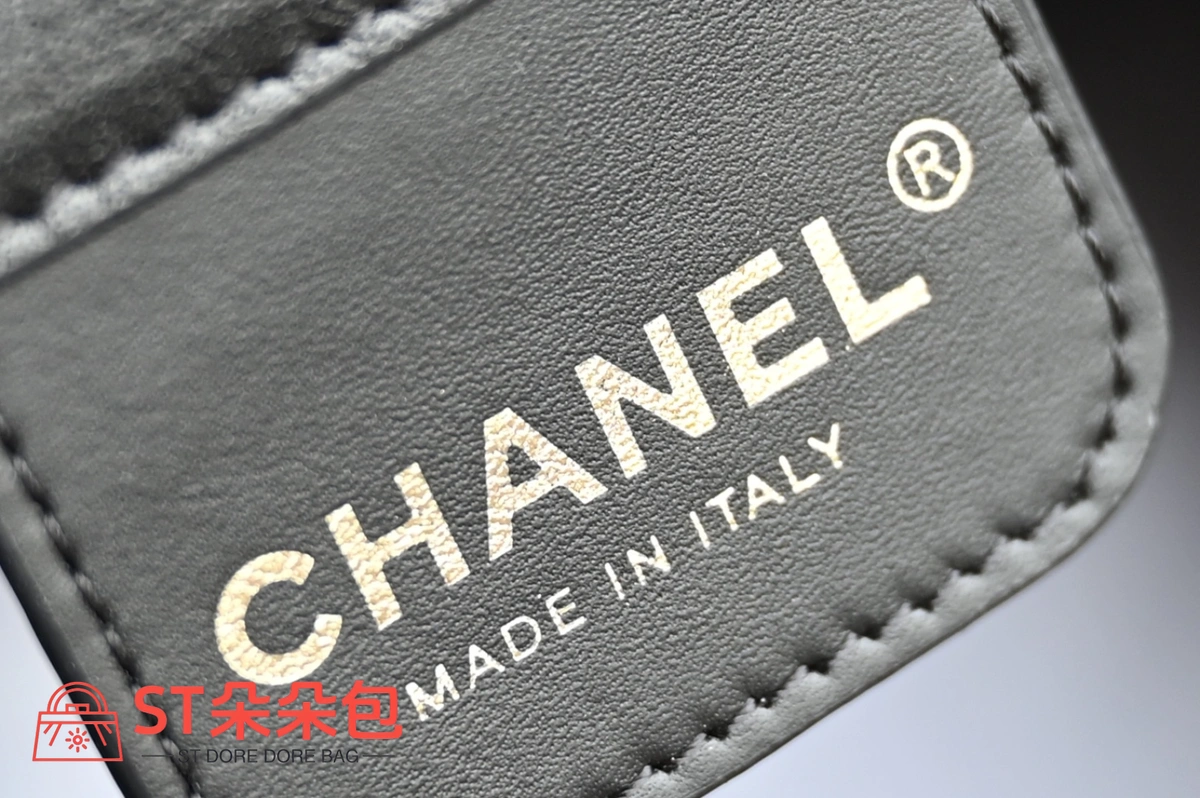 高仿香奈兒/Chanel 25P嬉皮系列Hobo包 黑色小號 9 高仿香奈兒/Chanel 25P嬉皮系列Hobo包 黑色小號