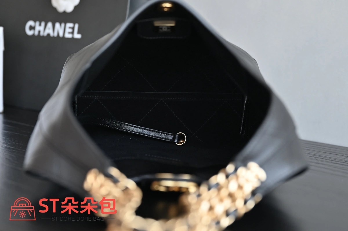 高仿香奈兒/Chanel 25P嬉皮系列Hobo包 黑色小號 10 高仿香奈兒/Chanel 25P嬉皮系列Hobo包 黑色小號