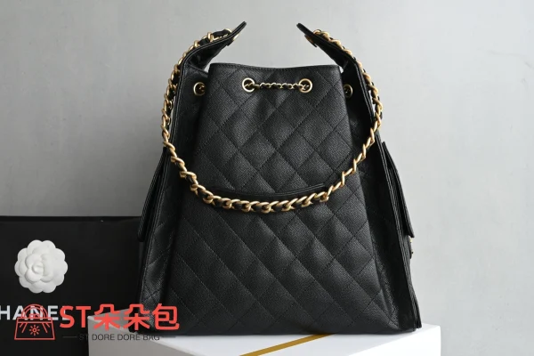 高仿香奈兒/Chanel 25C 黑色菱形格紋抽繩雙肩包：圖片 3