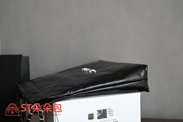 高仿香奈兒/Chanel 經典款菱格紋鏈條垃圾袋 黑色：圖片 5