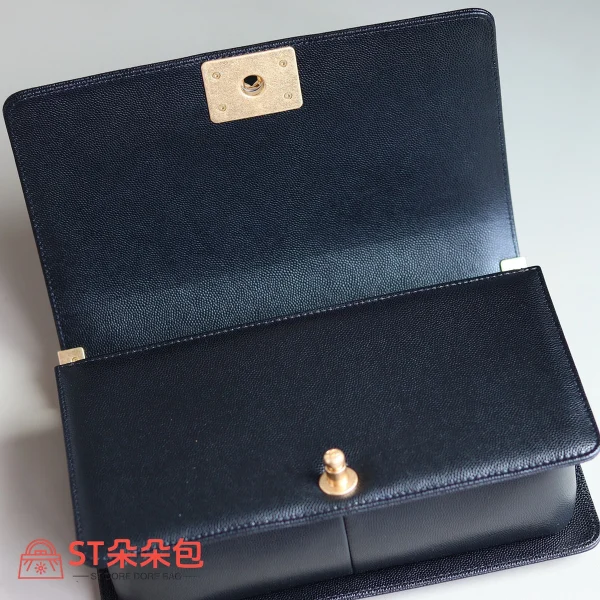 高仿香奈兒/Chanel Leboy系列25cm中號黑色肩背包：圖片 7