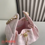 高仿香奈兒/CHANEL 25C Hobo 肩背包｜魚子醬小牛皮粉紅色：圖片 4