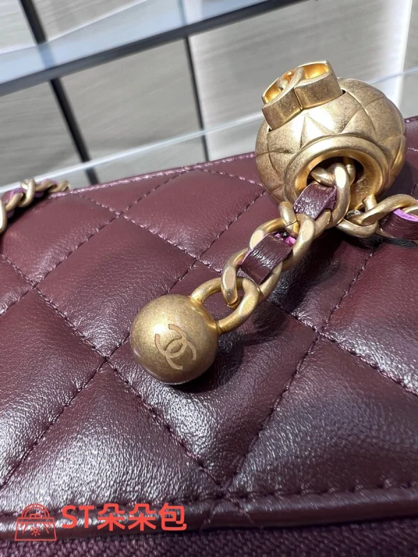 高仿香奈兒/Chanel Vanity Case 金屬球鏈條菱格紋酒紅色化妝包：圖片 7