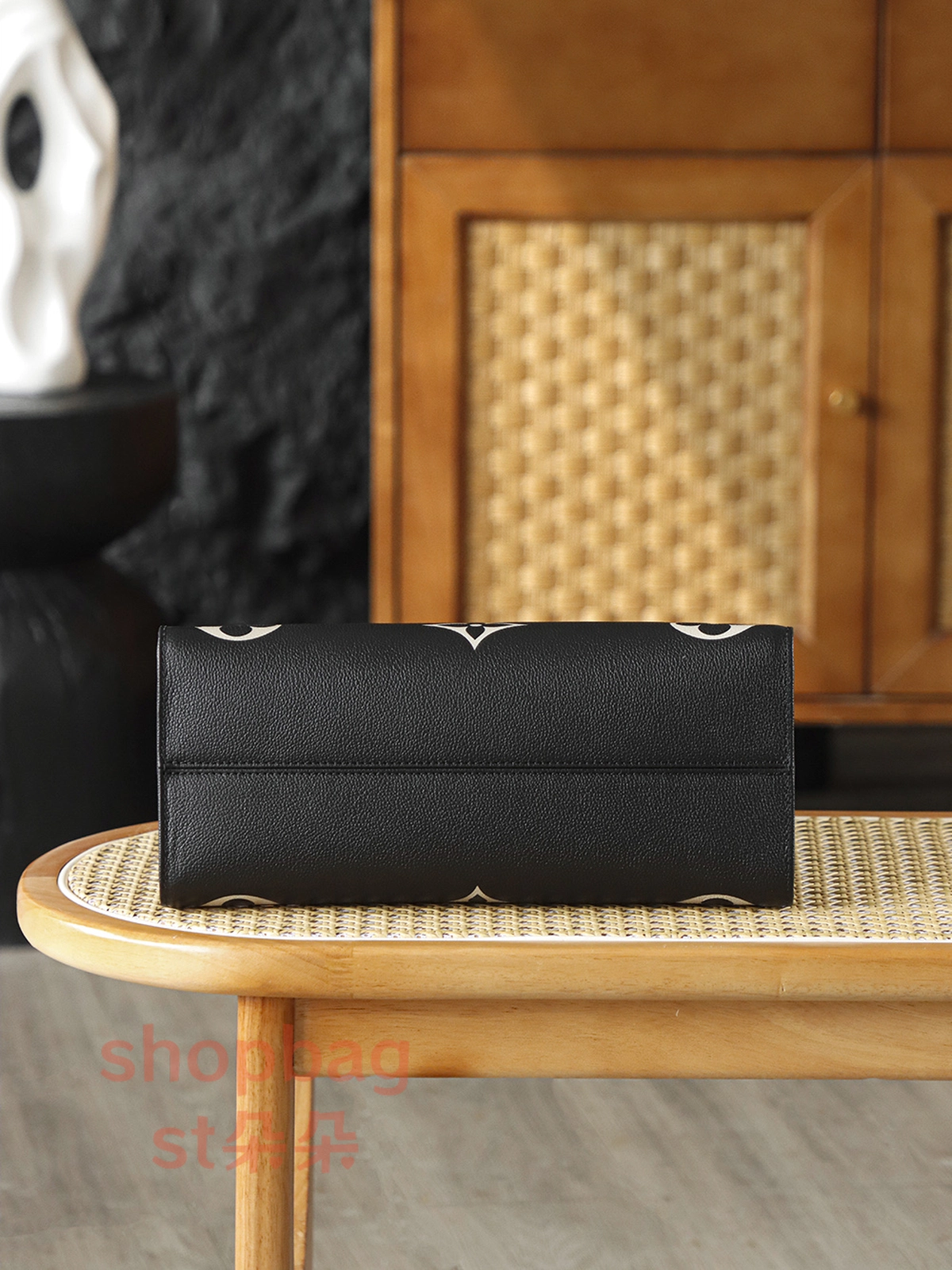 LV OnTheGo MM Monogram 托特 購物包包-M45495 5 LV OnTheGo MM Monogram 托特 購物包包-M45495
