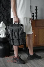 高仿包包LV Christopher PM 男士黑色印花 後背包-M46331：圖片 24