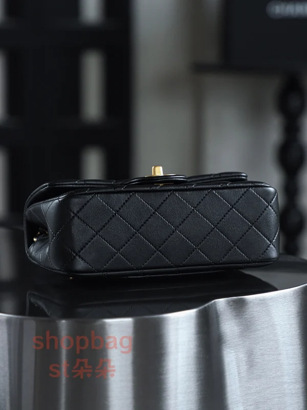 高仿香奈兒/Chanel 方胖子大mini 金球鏈條翻蓋包 黑色：圖片 7