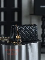 高仿香奈兒/Chanel 方胖子大mini 金球鏈條翻蓋包 黑色：圖片 4