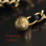 高仿香奈兒/Chanel 方胖子大mini 金球鏈條翻蓋包 黑色：圖片 14