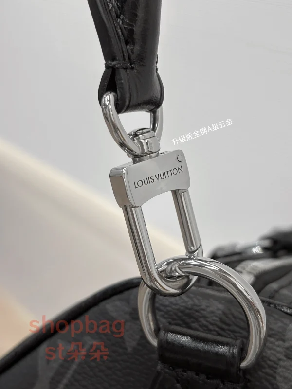 高仿 高仿包 高仿包包LV SPEEDY SOFT 30 男女通用款 斜挎 旅行包 M15102 實拍照片全鋼五金扣子