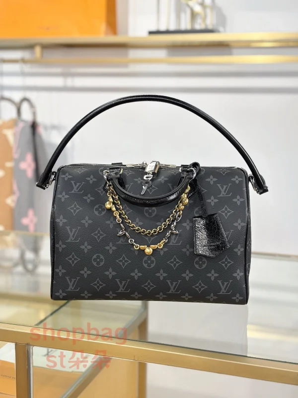 高仿 高仿包 高仿包包LV SPEEDY SOFT 30 男女通用款 斜挎 旅行包 M15102 實拍照片正面
