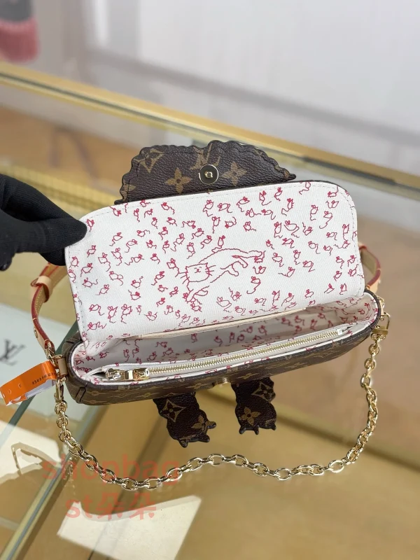 高仿 a貨包包 頂級高仿 路易威登與 Grace Coddingon 同行系列 WALLET ON CHAIN IVY 單肩包 M15148 實拍照片容量展示