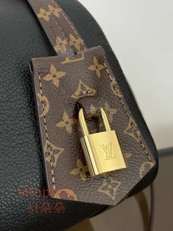 高仿LV Express PM 2025年秋季潮款 黑色 單肩包 小號 M26039：圖片 7
