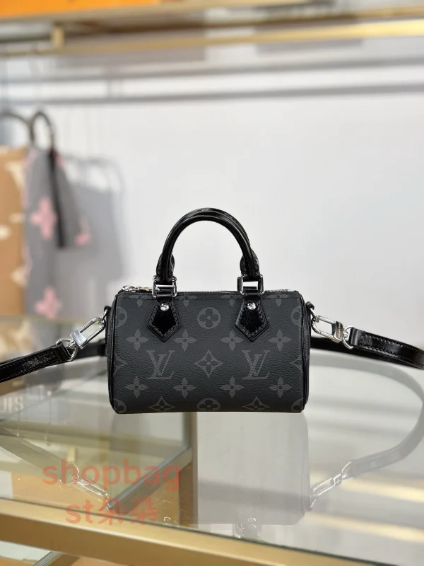 高仿 LV NANO SPEEDY 黑武士 男女通用款 斜挎 郵差包 M26573：圖片 2