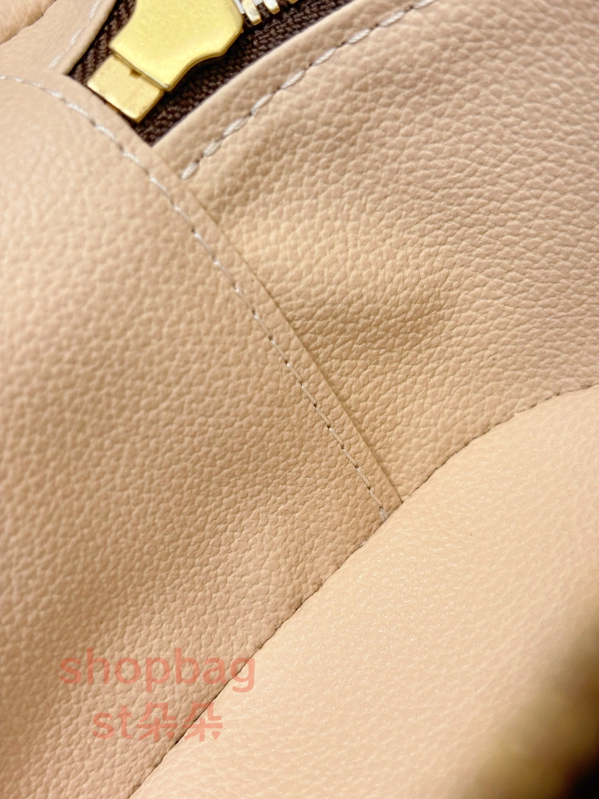 高仿名牌 LV Nice Nano 老花 化妆包 M44936 18 高仿名牌 高仿包LV Nice Nano 老花 化妆包 M44936 實拍照片