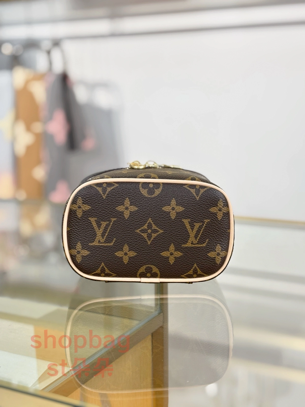 高仿名牌 LV Nice Nano 老花 化妆包 M44936 9 高仿名牌 高仿包LV Nice Nano 老花 化妆包 M44936 實拍照片