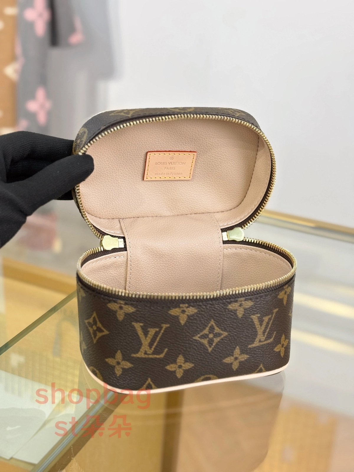 高仿名牌 LV Nice Nano 老花 化妆包 M44936 5 高仿名牌 高仿包LV Nice Nano 老花 化妆包 M44936 實拍照片