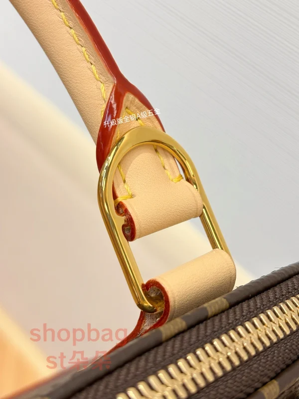 高仿 高仿包 LV包推薦 LV ALMA BB 斜挎手提 單肩 貝殼包 M46990 實拍照片全鋼扣子