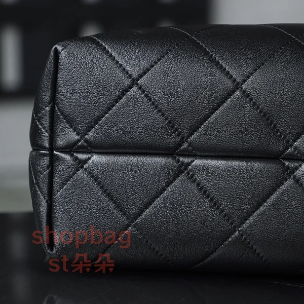 精品包 香奈兒 25A 手工坊 hobo麂皮 杏包 小號 手提包：圖片 16